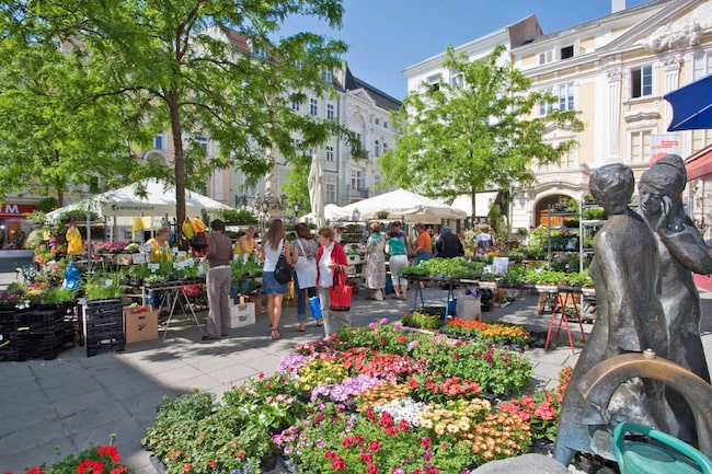 Wochenmarkt, Herrenplatz, St. Pölten, Sehenswürdigkeiten St. Pölten