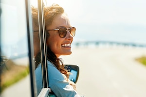 Reisezeit, Frau, Auto, Sommer, Sonnenbrille