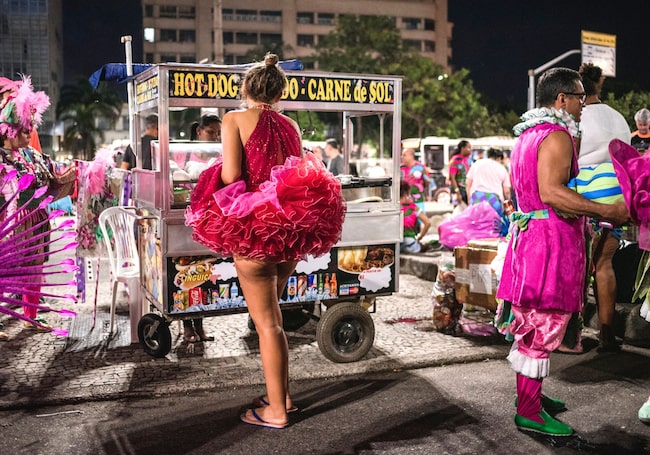 Samba, Umzug, Karneval, tanzen, Waltraud Hable, Rio de Janero, Hot Dog Stand