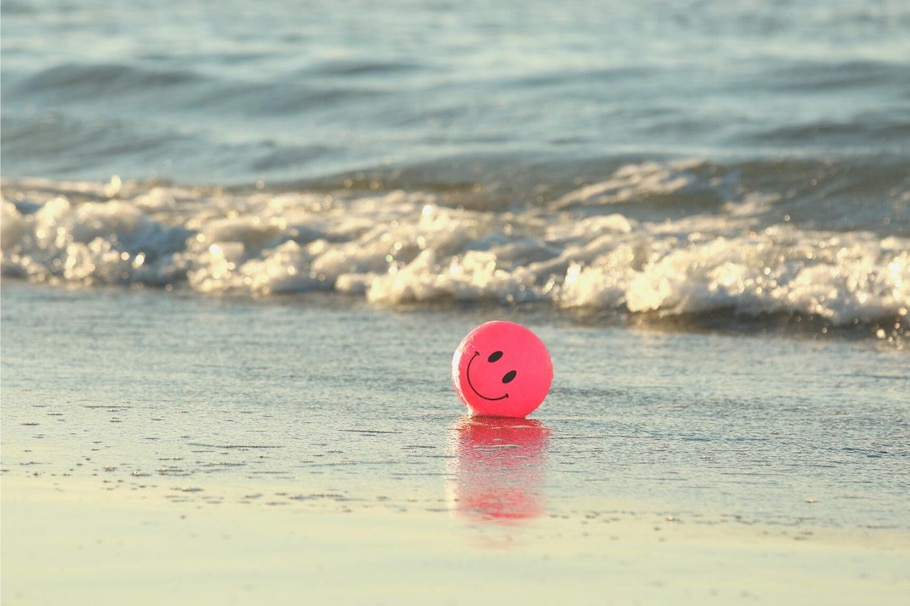 Smiley, Ball, Meer