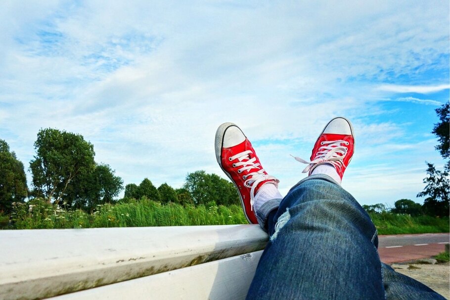 Füße hochlegen, Natur, Schuhe, Jeans, Himmel