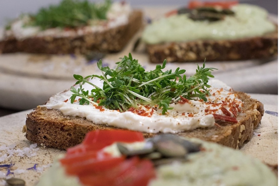 Vollkornbrot, Aufstrich, Kresse