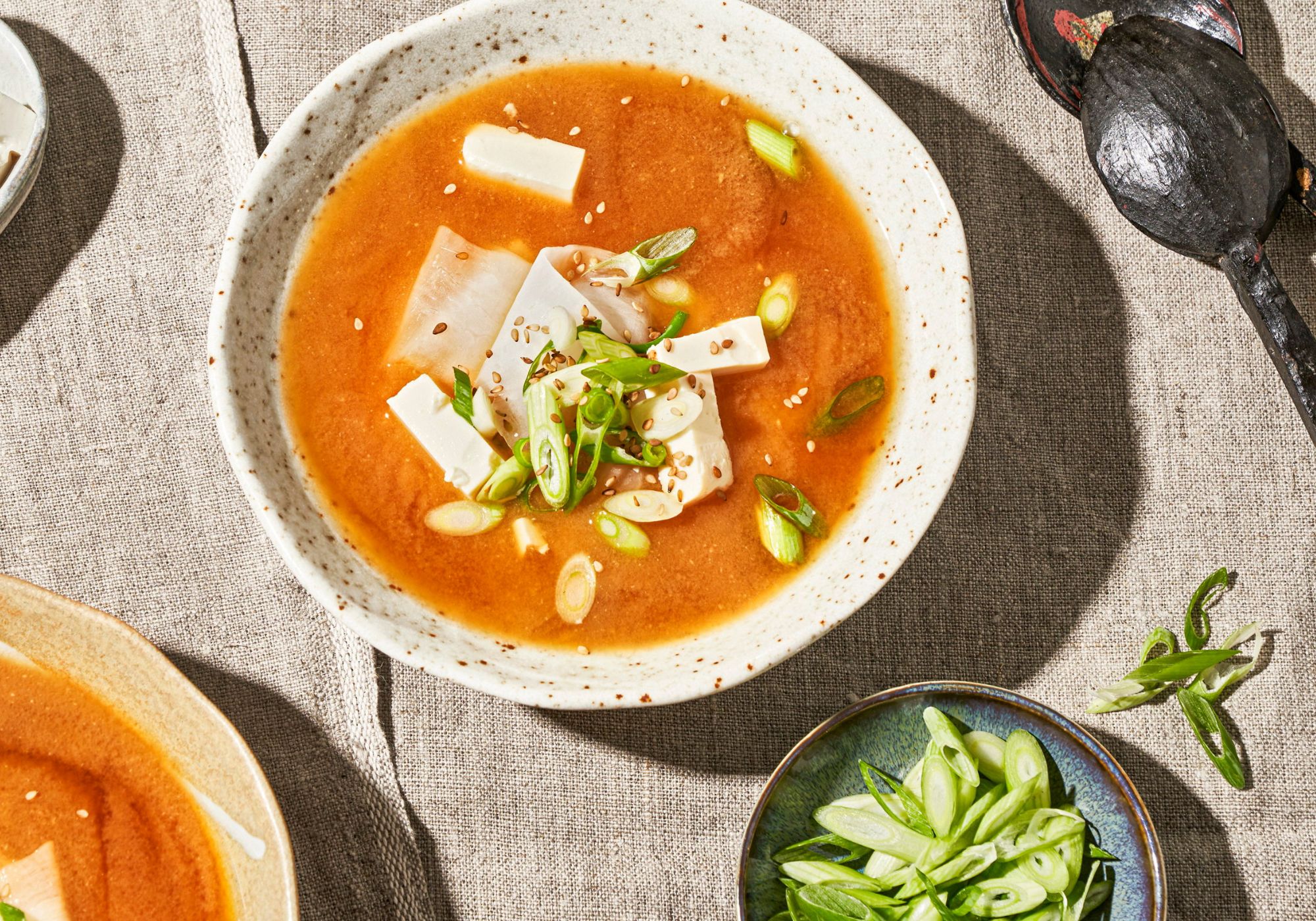 Misosuppe mit Seidentofu und Daikon-Rettich | carpediem.life